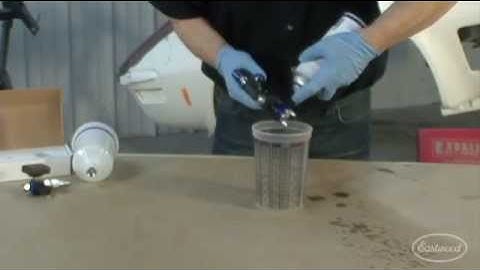 Cleaning Spray Paint Guns on Kevin