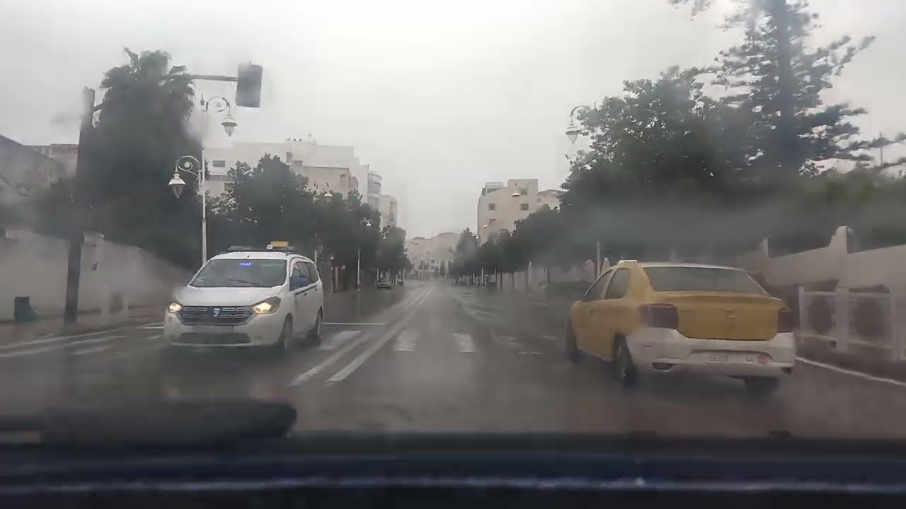 اليوم 31 مارس 2024 تحت مطر غزير لم تعرفه مدينة تطوان منذ سنوات، وجولة  حول أحياء المدينة