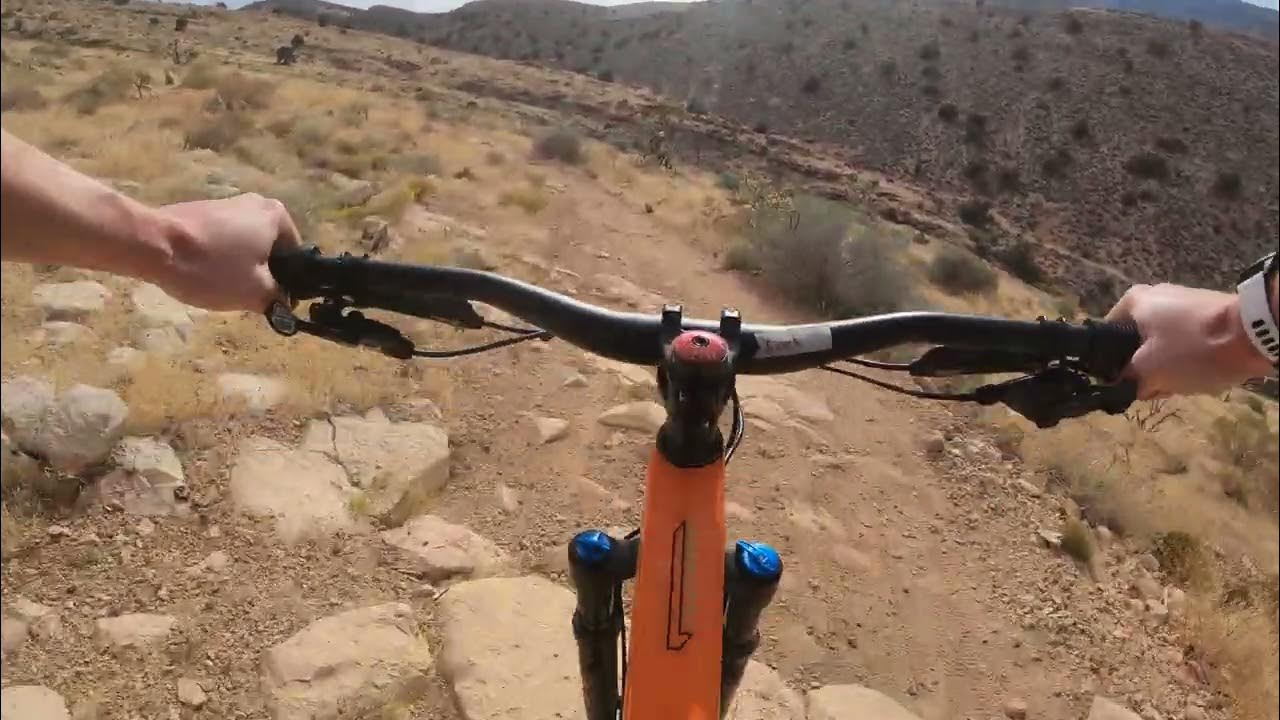 Las Vegas Mountain Biking 10/15/22. Late Night Trailhead at Red Rock