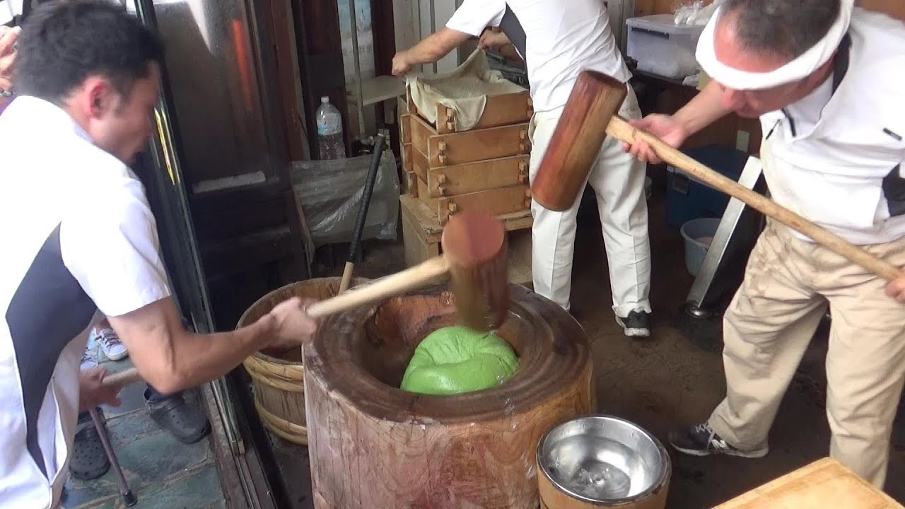 Super Fast Pounding Mochi Nakatanidou Japan Street Food