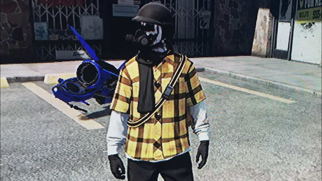 GTA 5 ONLINE BLACK AND YELLOW FREEMODE OUTFIT WITH DUFFLE BAG