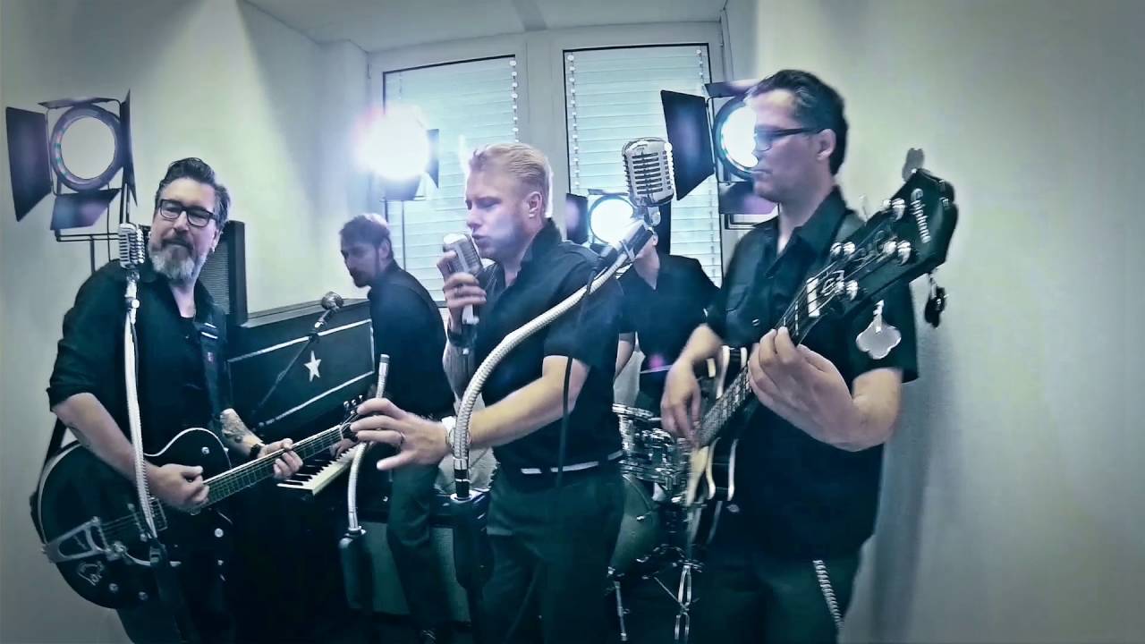 Tainted Love - The Silverballs