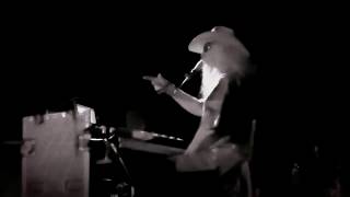 Video thumbnail of "Leon Russell talks about Bob Dylan"