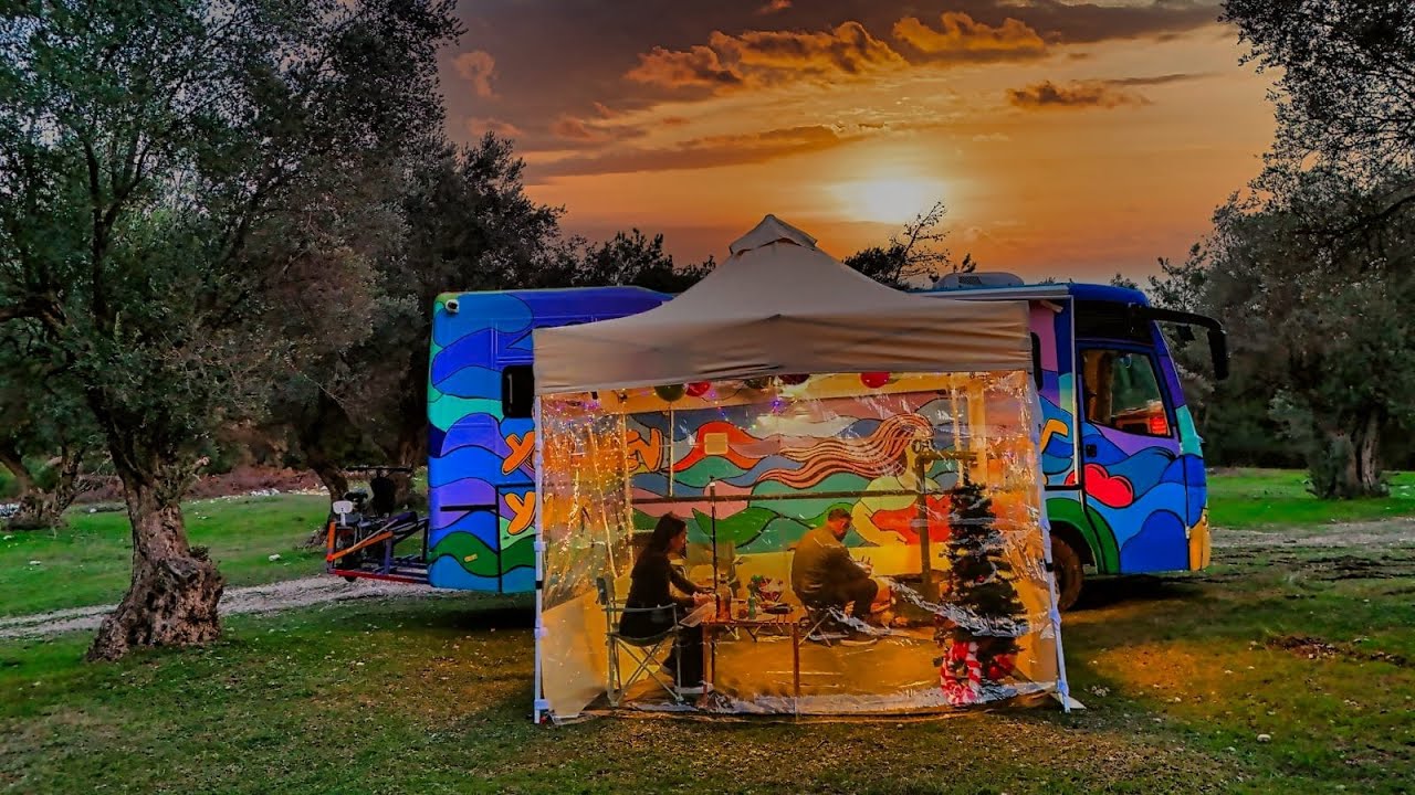 DONDURUCU SOĞUKTA ❄️ KARAVANDA YENİ YILIN İLK GECESİ VE KIŞ BAHÇELİ KARAVAN KAMPI