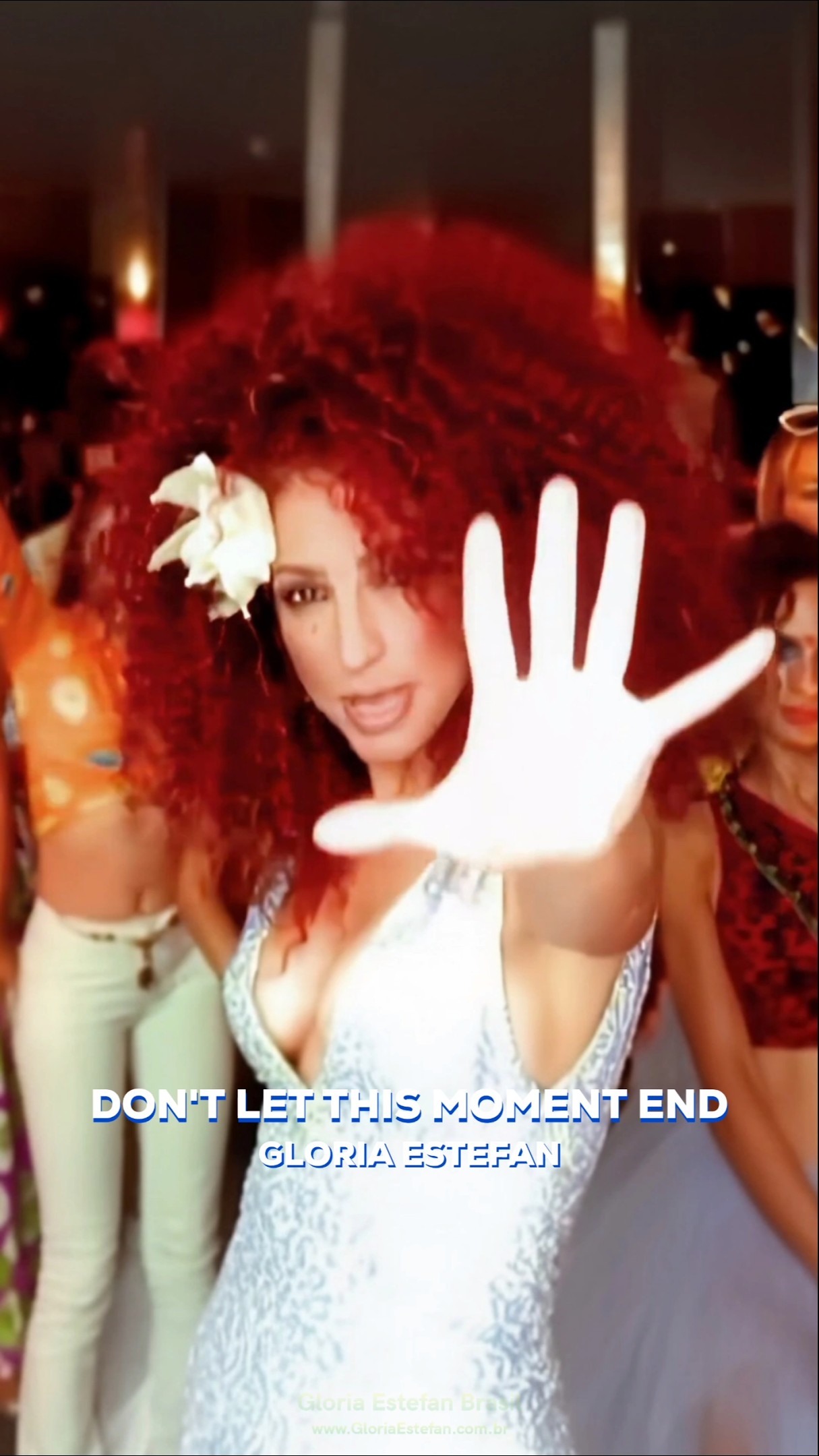 Gloria Estefan • Don't Let This Moment End • Gloria! - YouTube
