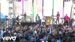 Miniatura de vídeo de "OneRepublic - No Vacancy (Live On The Today Show/2017)"