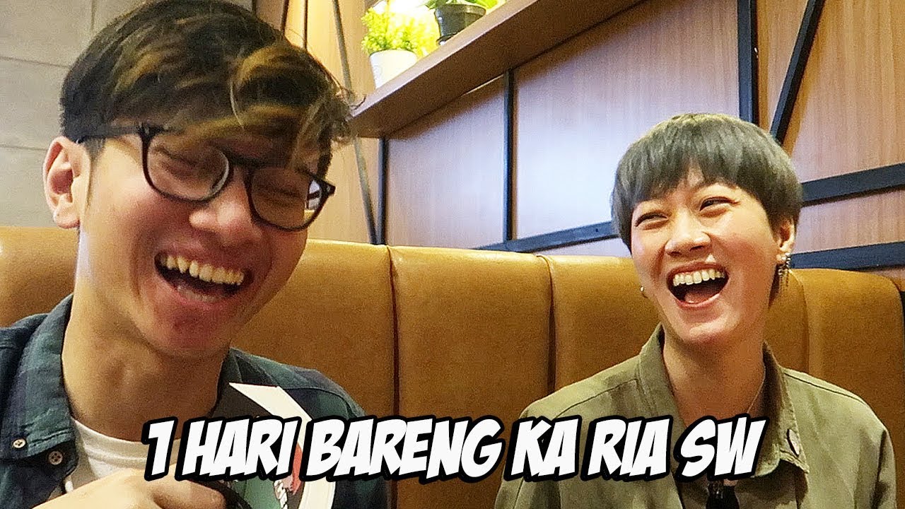 PIPVLOG#9 - SATU HARI BARENG KA RIA SW - YouTube