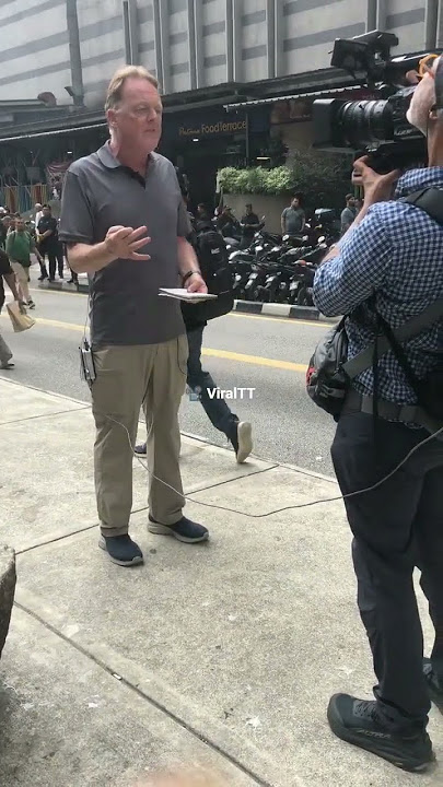 Liputan media asing mengenai perhimpunan turun Anwar.