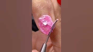 How to Soak off your Nails with Acetone 💅🏽 #nails #nailtutorial #acrylicnails #beautyhacks #satisf