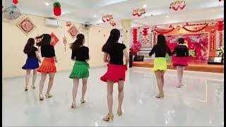 Let Me Be There Line Dance by Olivia Newton John || Beginner