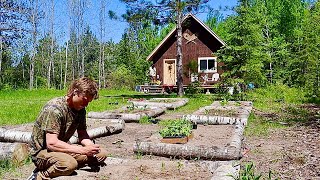 Simple Off Grid Cabin Living: Planting Our Raised Bed Garden
