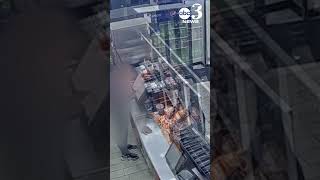 Florida man arrested after robbing pizza shop with gun