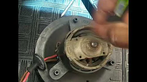 Como retirar o ventilador interno do Corsa?