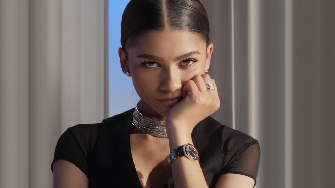 MAGNIFICA - LISA & ZENDAYA x  IN BVLGARI'S NEW BRAND CAMPAIGN -  YouTube