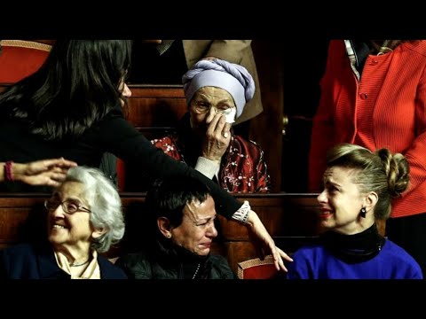 Il pianto ridicolo di Emma Bonino  (22 dic 2018)