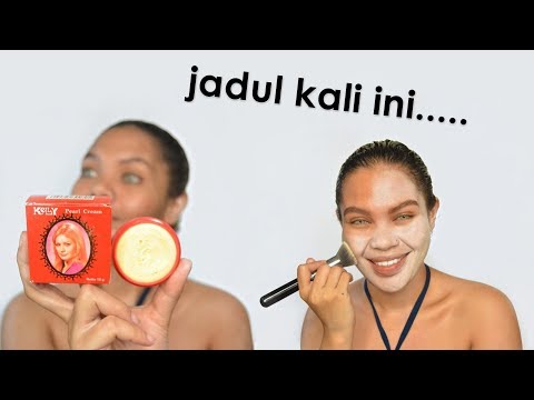 hai girls,, akhirnyaaaa setelah pixy upload foto produk terbarunya yaitu seri make it glow, aku lang. 