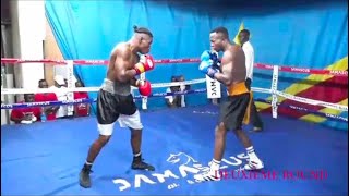 David Tshama VS Mutoka Lupungu Elie à Kolwezi le 7 avril 2024 (combat pro 8x3 minutes)