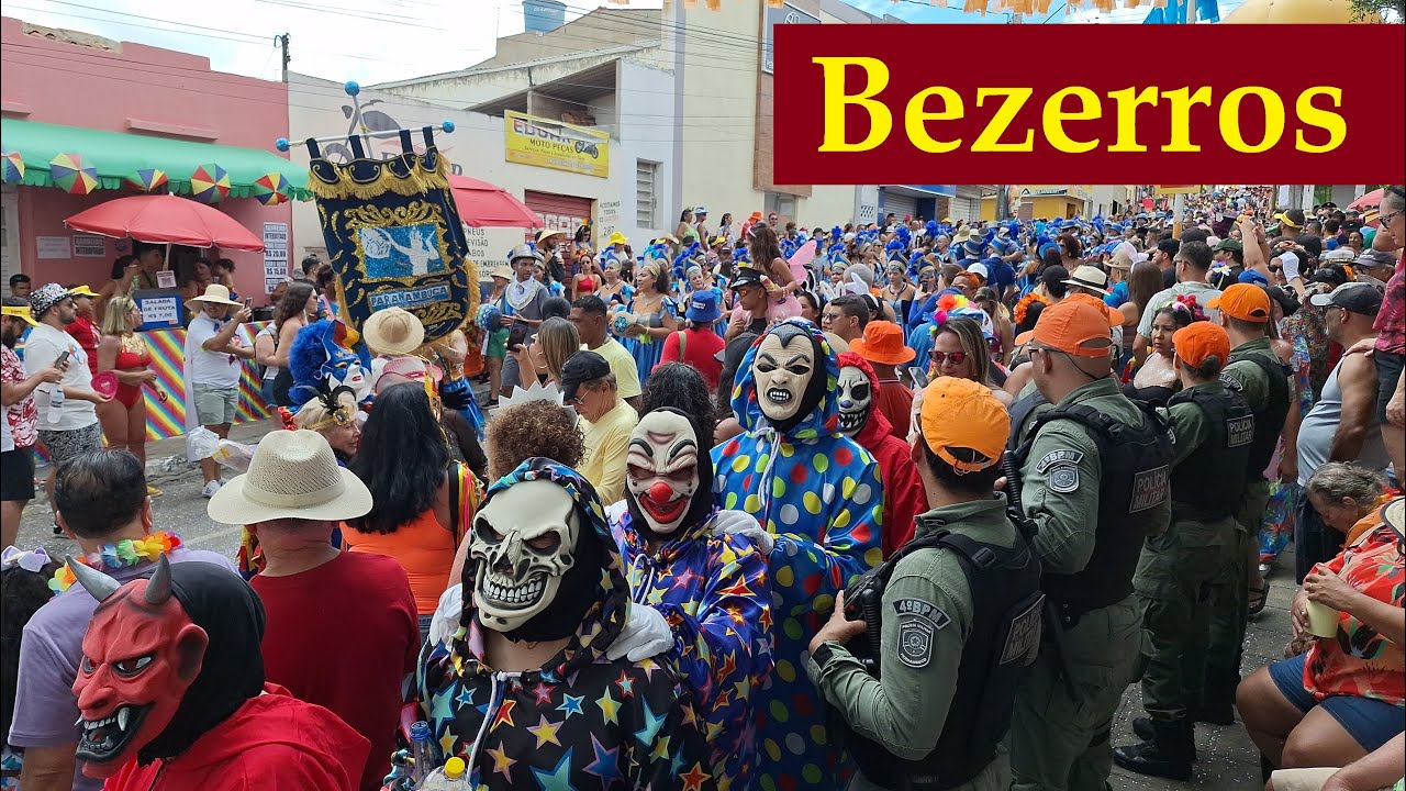 Domingo de Carnaval em Bezerros. A Terra do Papangu