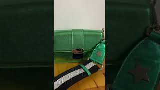 Cartera Jackie Smith Edición Limitada Verde Esmeralda Con Strap - Fiesta