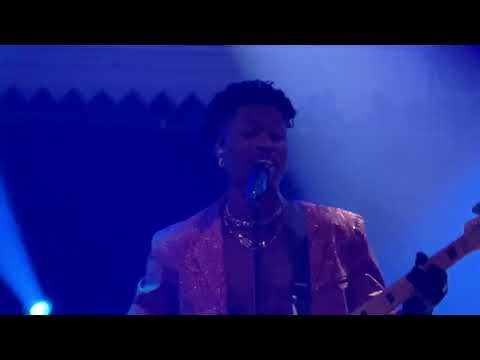 Lucky Daye - Feels Like (Live in Amsterdam 10/01/2022)