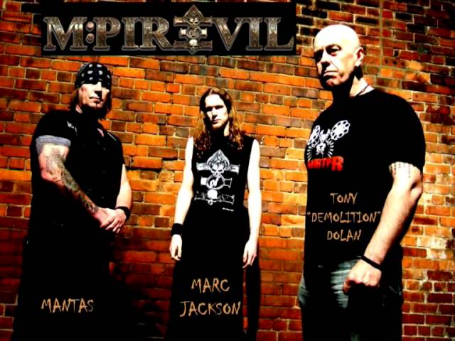 M-pire Of Evil - Kissing the Beast