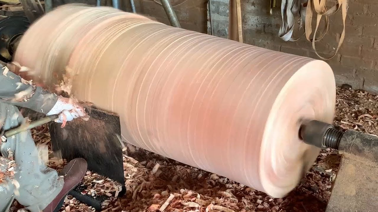 The Creative Art Of Cutting Amazing Wood On A Lathe Working On A