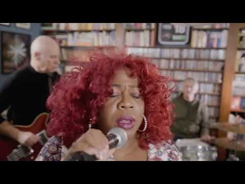 No Good Woman & The Kingsnakes - Feel Like Breaking Up Somebody's Home