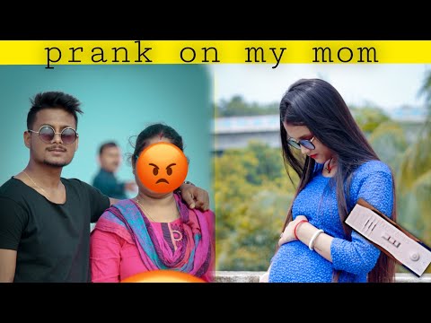 prank on my mom, মা এর সাথে প্রঙ্ক করলাম,পূজা আবার pregnant  #chandannagarprankboy