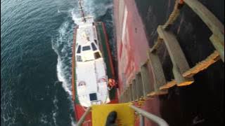 How a pilot gets off a fairly large ship