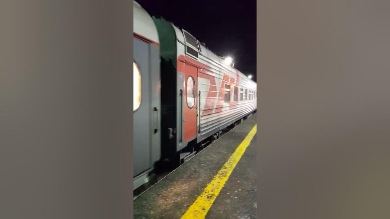 ЭП1М-472 с поездом 377 Новый Уренгой - Казань - YouTube