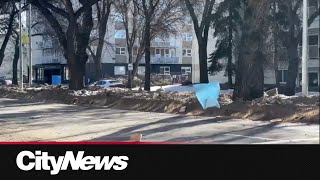 Strong Winds Prompts Warnings In Alberta, Power Outages In Edmonton