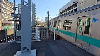 E233系2000番台マト3編成　亀有駅2番線到着　20251017 082306