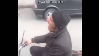 Gülmekten Sıçırtan Komik Video