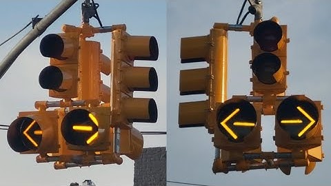 4-section Double Flashing Yellow Arrow Signals 4: Dual Upside Down "T-shaped" Signals.