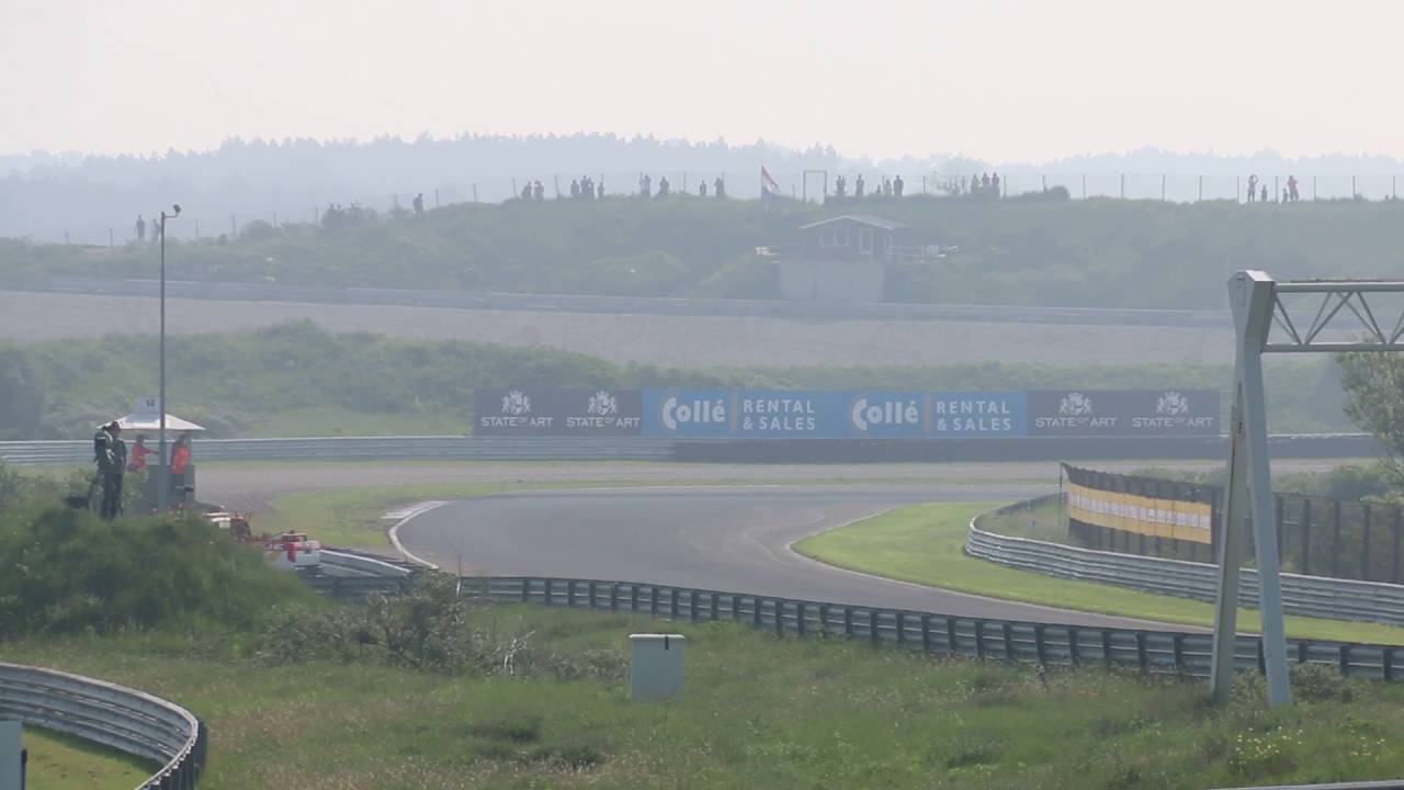 Screaming V10 Minardi F1 2-seater flyby at Circuirt park Zandvoort [Loud lovely sounds]
