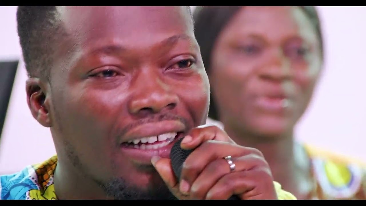 PRAISE QUARTERS FEATURING DE ORION GH