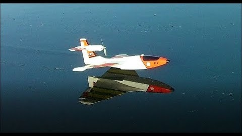 RC Lander Polaris - first water flights