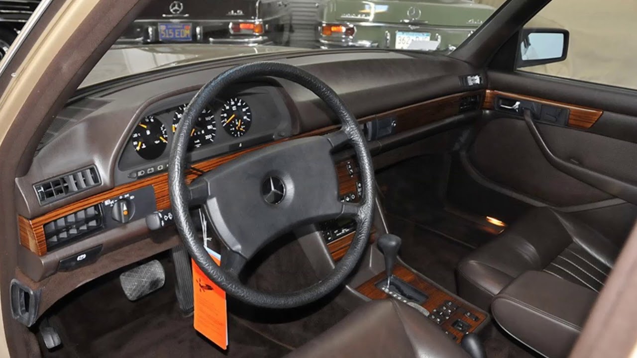 Этот автомобиль настоящая мечта. Практически новый Mercedes Benz W126 ...