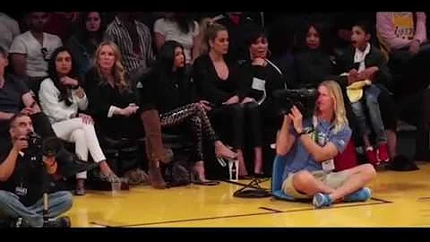 Khloe sits courtside with Kourtney to watch Tristan Thompson   Daily Mail Online