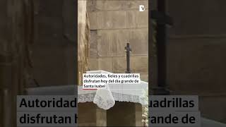 Tradicional ezpata-dantza en la Antigua de Zumarraga por Santa Isabel.  #zumarraga #tradicion