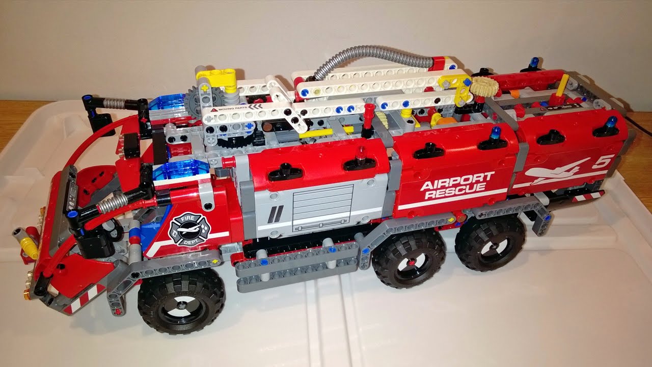 Awesome Lego Technic 42068 Airport Rescue Vehicle 2017 Fire Set Quick awesome-lego-technic-42068-airport-rescue-vehicle-2017-fire-set-quick