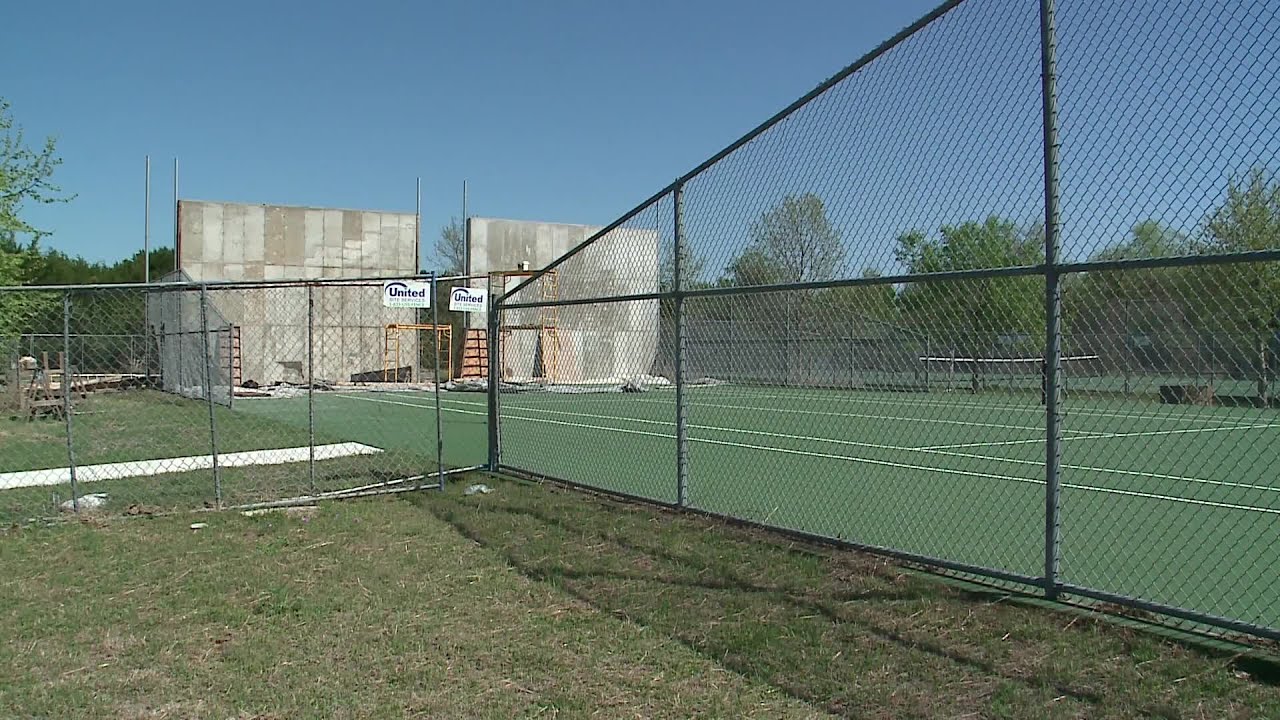 Local and national reactions to new handball courts