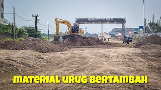 Material Urug Di On / Off Gerbang Tol Trihanggo Mulai Bertambah