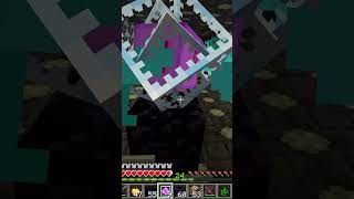 fighting 5 wardens at once #minecraftshorts fighting 5 wardens at once #minecraftshorts