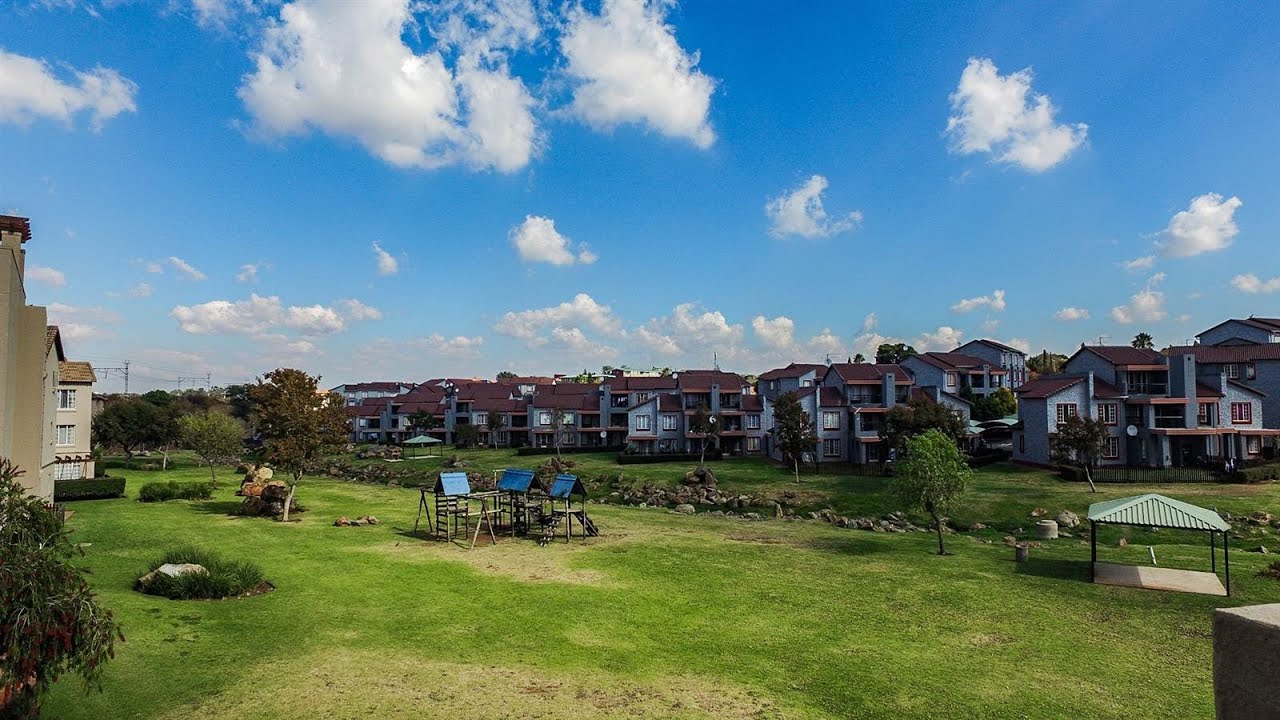 2 Bedroom Townhouse for sale in Gauteng East Rand Germiston