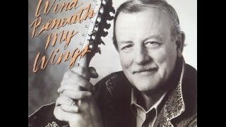 Video thumbnail of "Roger Whittaker - She believes in me (1994)"