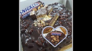 الذ و اسهل كيك سنيكرز الفاخرة/gâteau snickers facile