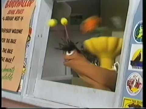 Mr Squiggle Gus Knock Knocks Himself