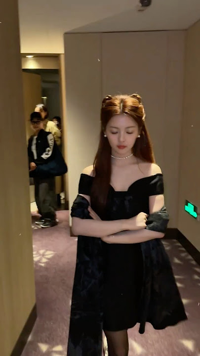 I met Yang Chaoyue backstage, and she was so cool that she was perfect for the song apart apart