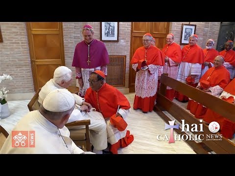 วีดีโอ: พระคาร์ดินัลลงคะแนนให้พระสันตะปาปาที่ไหน?